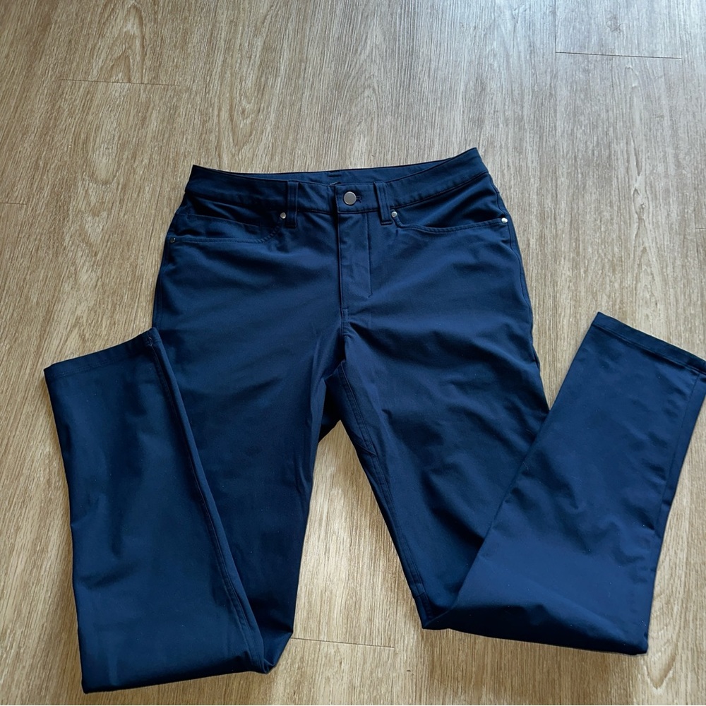 Lululemon Slim fit 5-Pocket Pant